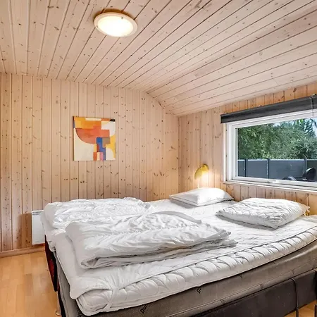 Dorde - 600m From The Sea By Interhome *