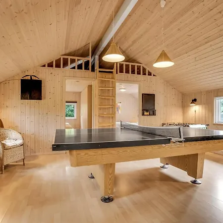 Dorde - 600m From The Sea By Interhome